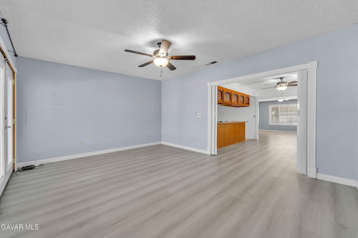 7343 Bay Avenue — photo 8