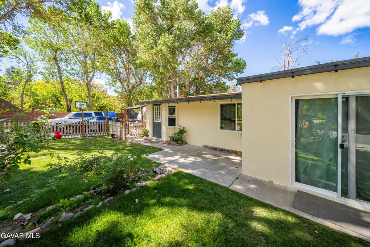 43747 Sylvan Drive — photo 2
