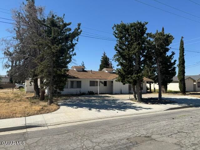 2030 Cerro Gordo Street