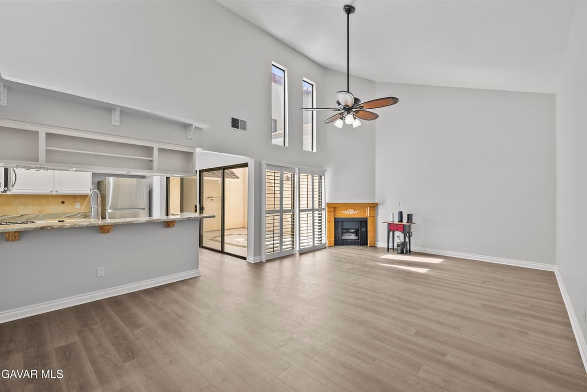 43334 W 32nd Street — photo 5