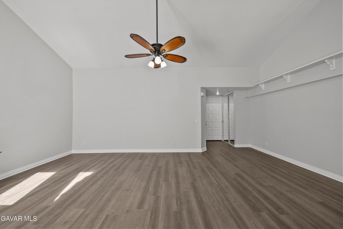 43334 W 32nd Street — photo 4