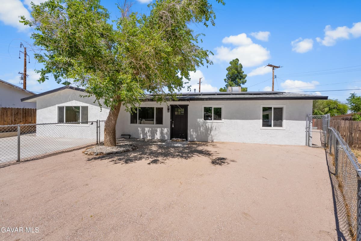 15992 Lawrence Drive