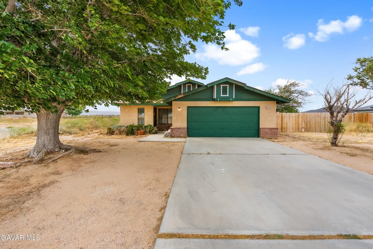 10349 Redwood Boulevard — photo 2