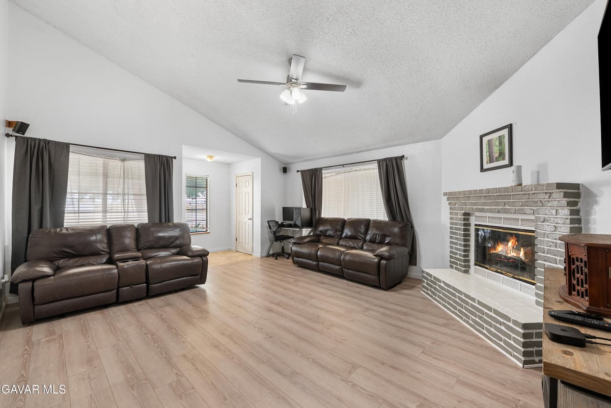 10349 Redwood Boulevard — photo 7