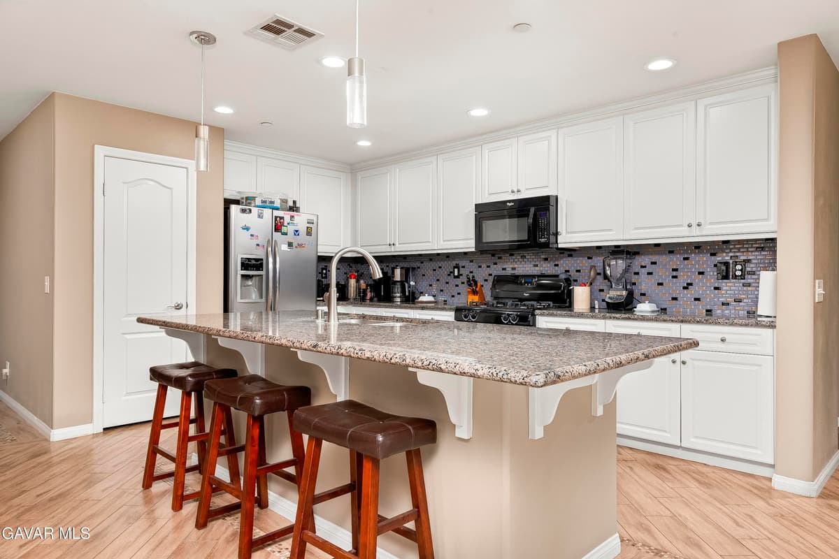 1718 Kaylyn Street — photo 7