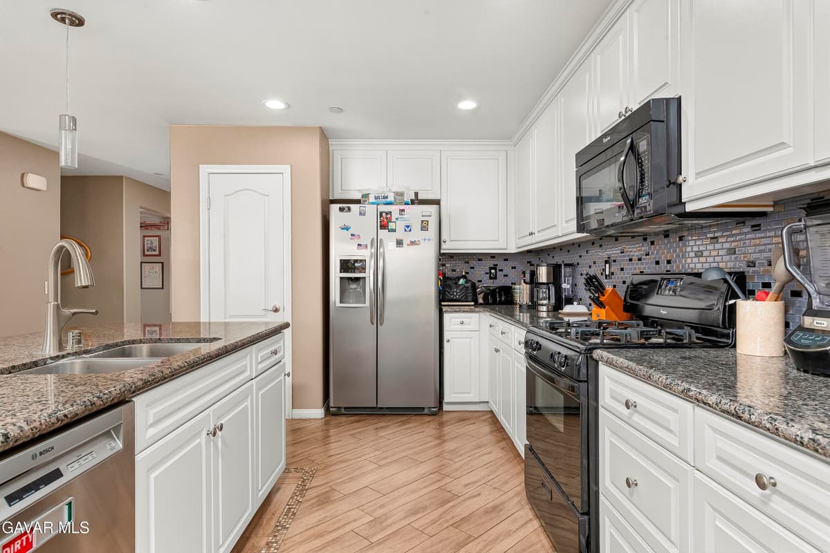 1718 Kaylyn Street — photo 8