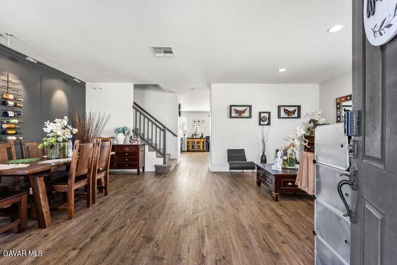2415 Foxtail Drive — photo 4