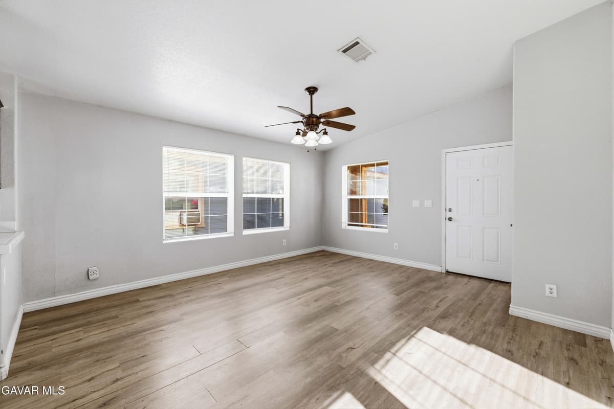 Property photo — photo 5