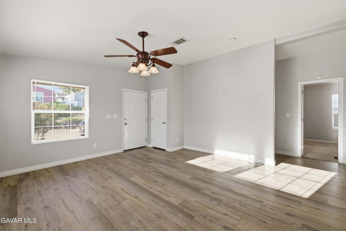 Property photo — photo 6