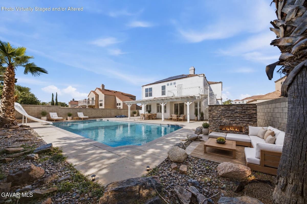 38855 Calistoga Street — photo 3