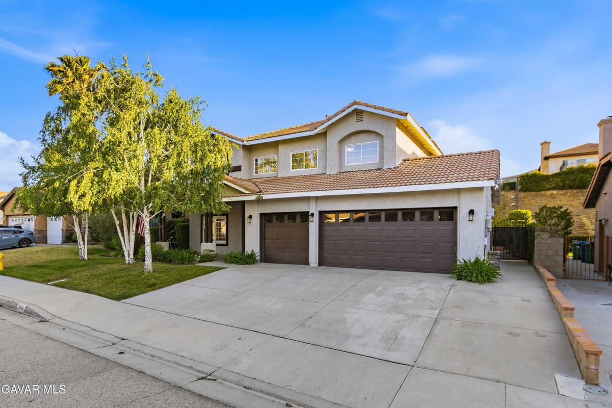 3938 Sungate Drive — photo 2