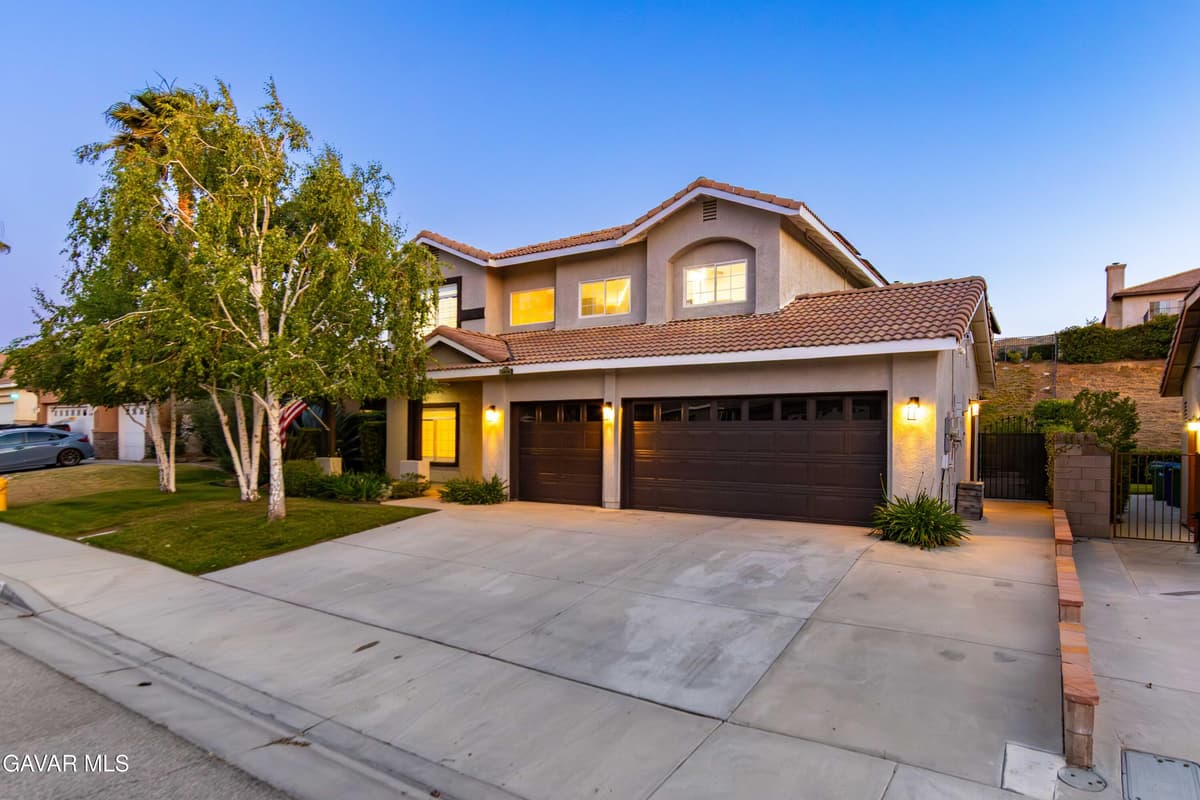 3938 Sungate Drive — photo 3