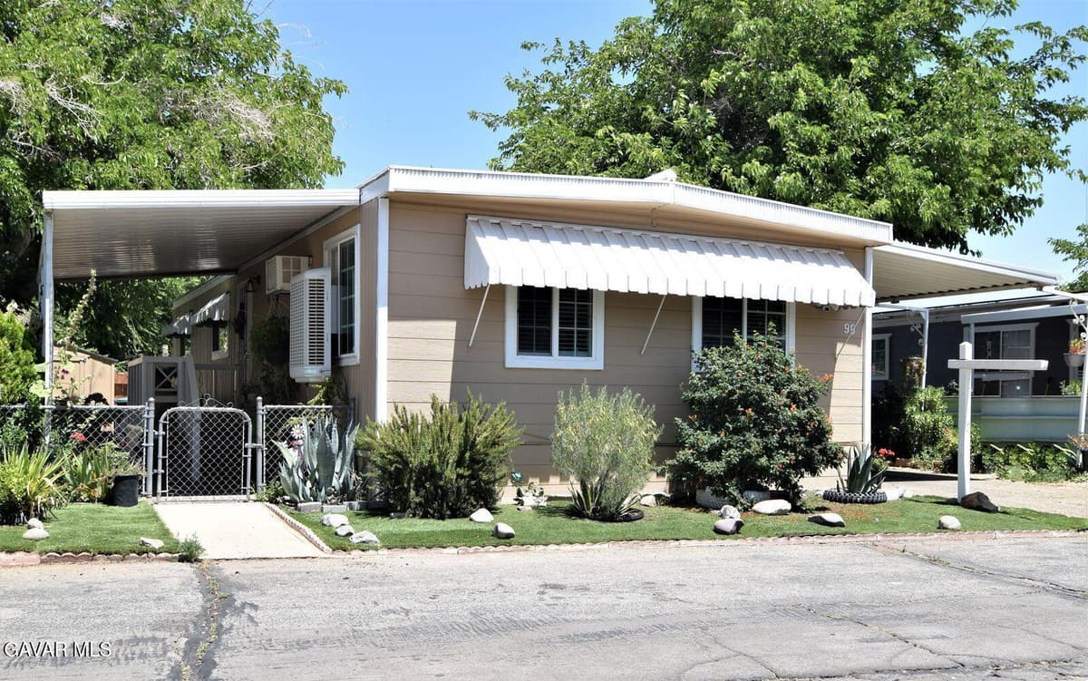 3255 E Avenue R — photo 3