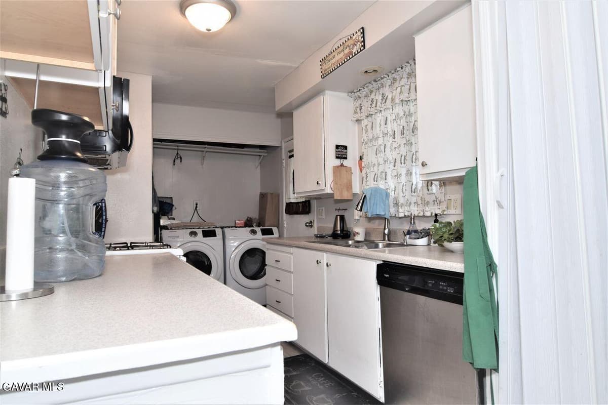 3255 E Avenue R — photo 8