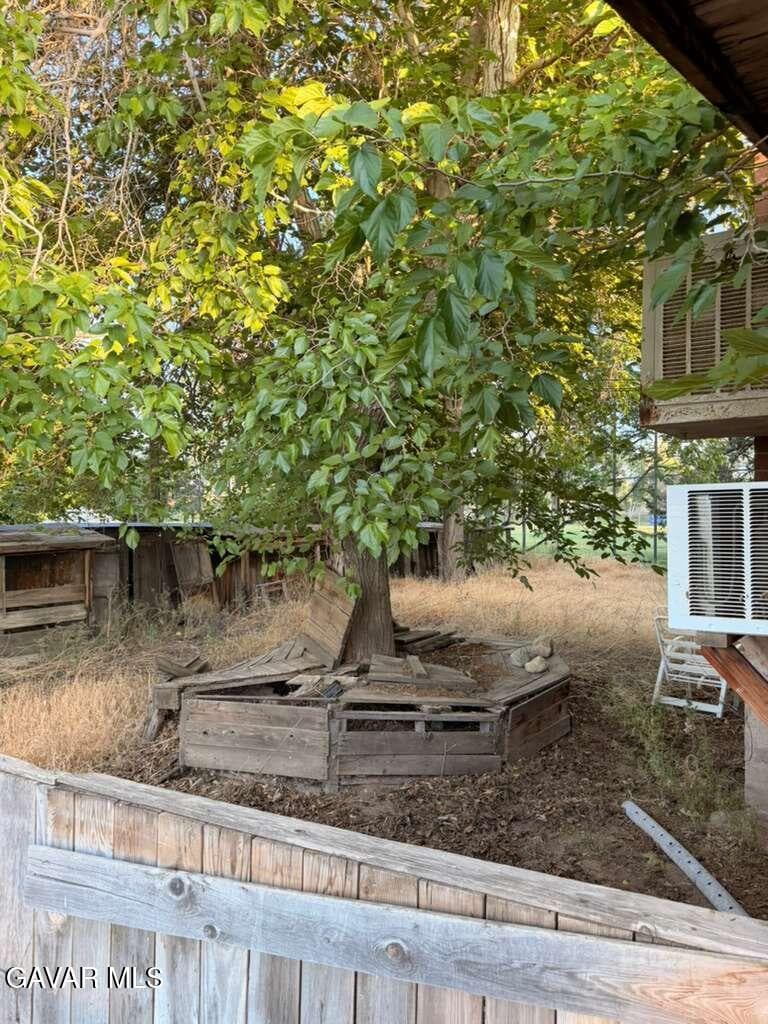 12156 E Avenue V 12 — photo 2