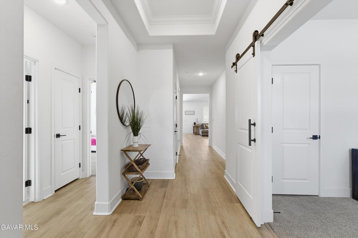 212 Artina Court — photo 4