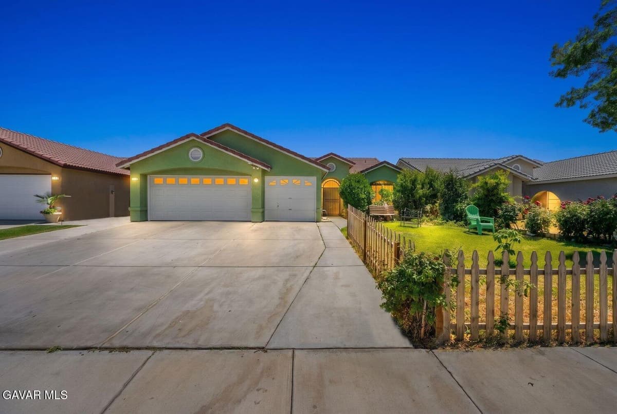 2901 Flint Hills Drive