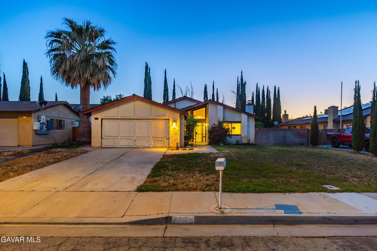 44231 Fine Street