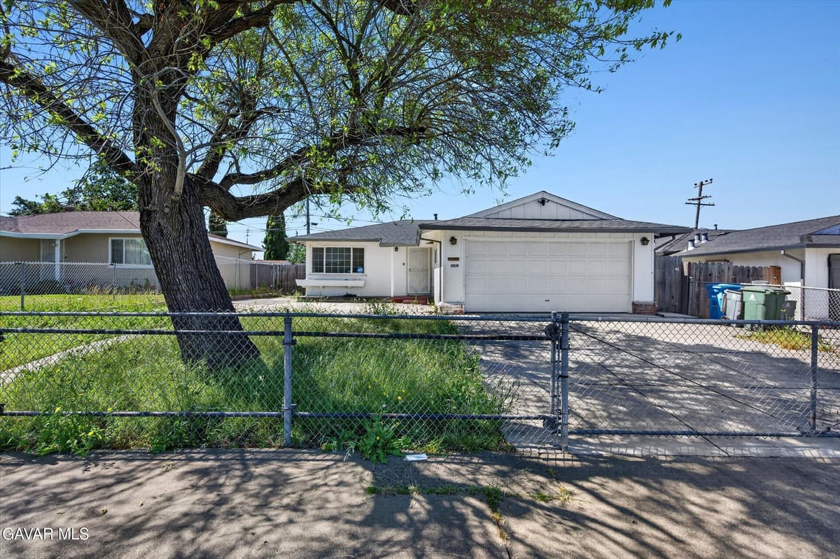 1213 Griffin Drive