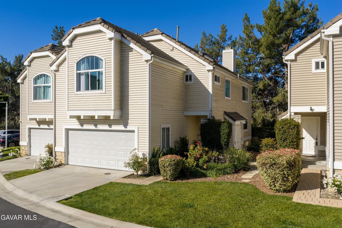 517 Orange Grove Place
