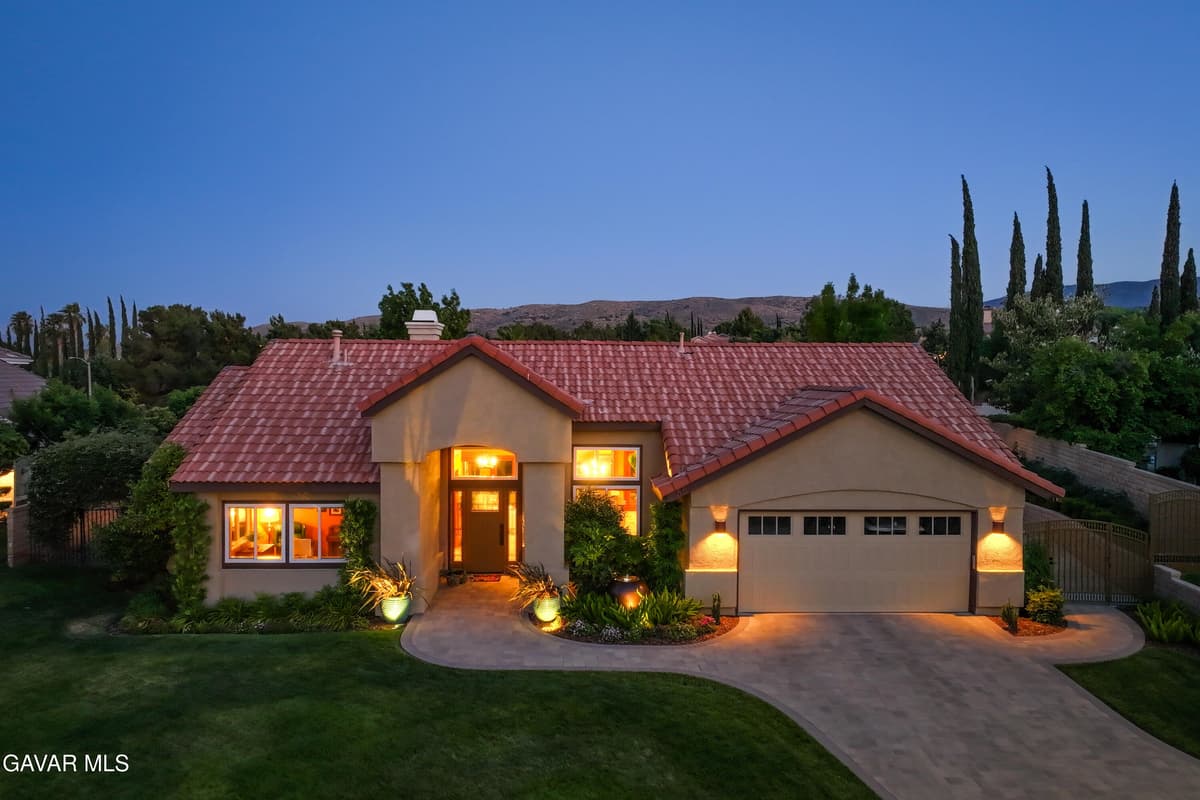 5516 Crest Drive