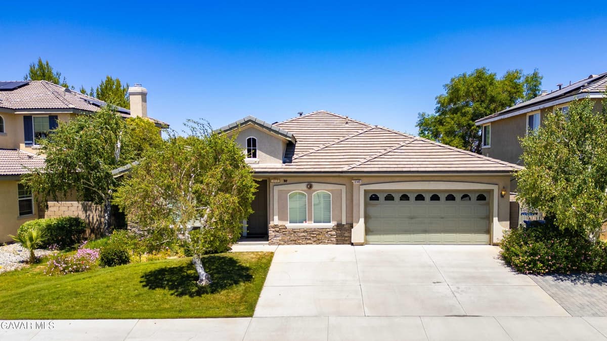 3145 Club Rancho Drive