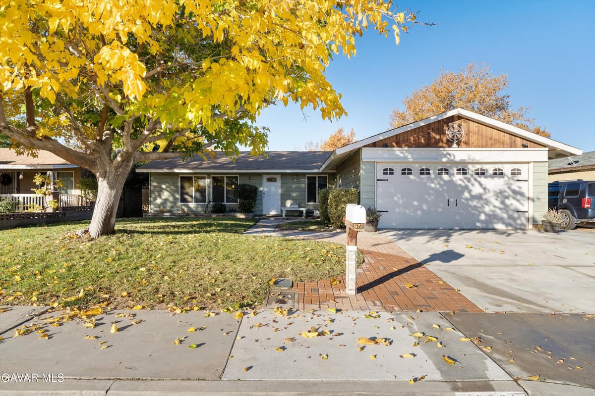 42901 Willow West Court