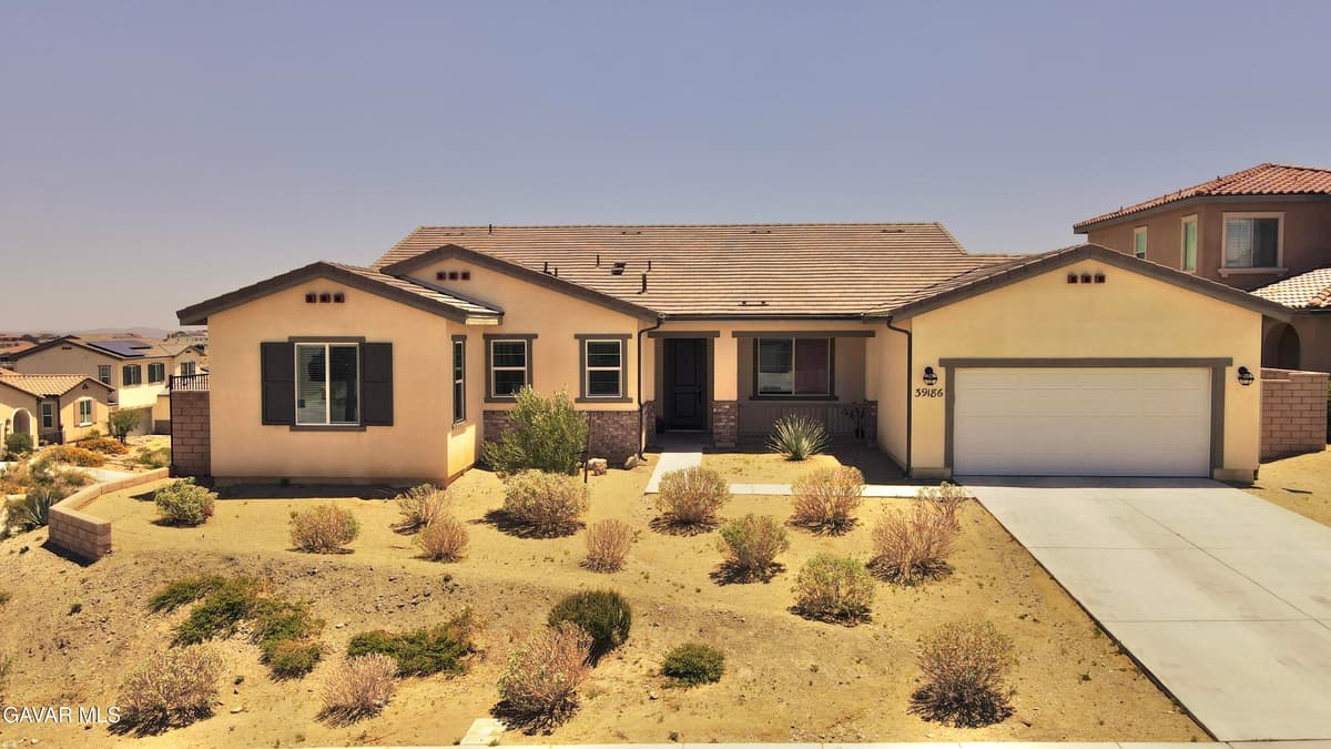 39186 Pinto Court