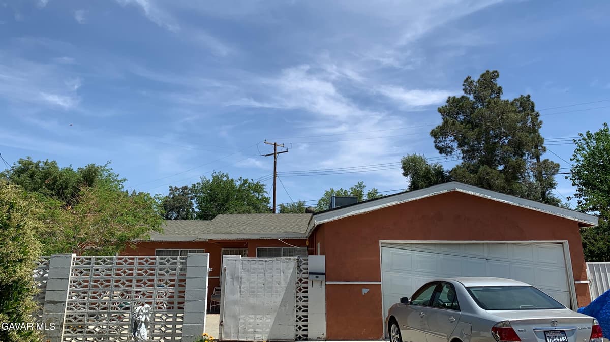 531 E Norberry Street