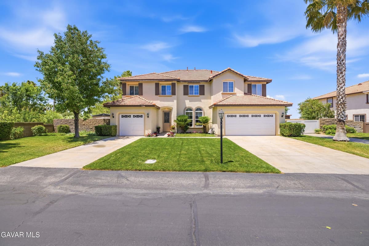 5163 Vista Drive