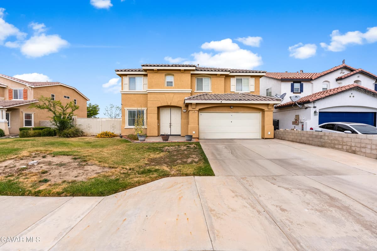 43525 Rucker Street