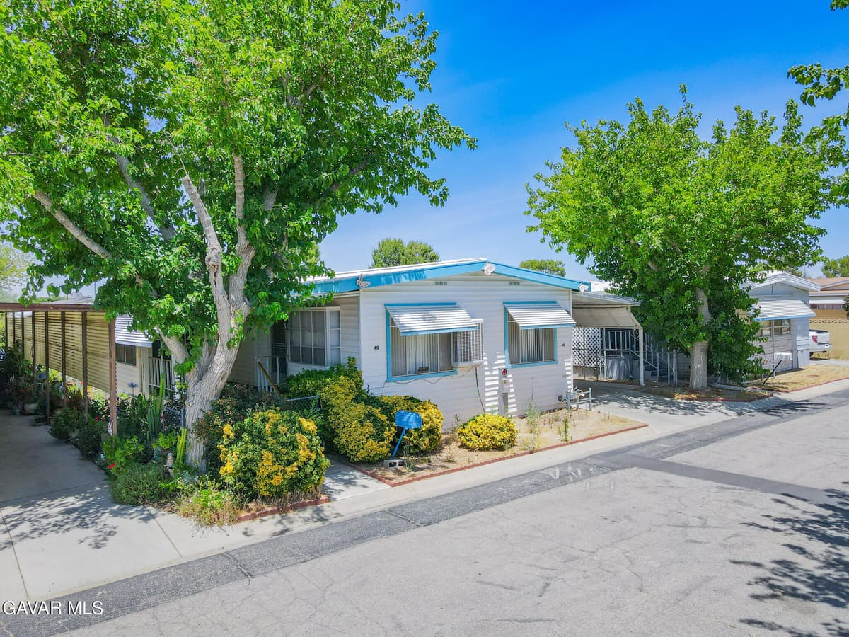 2550 E Avenue I