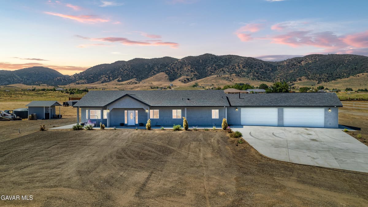 19900 Chinook Street