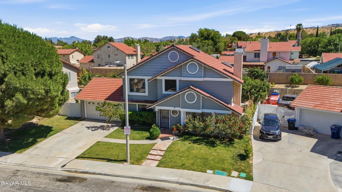 118 E Avenue R3