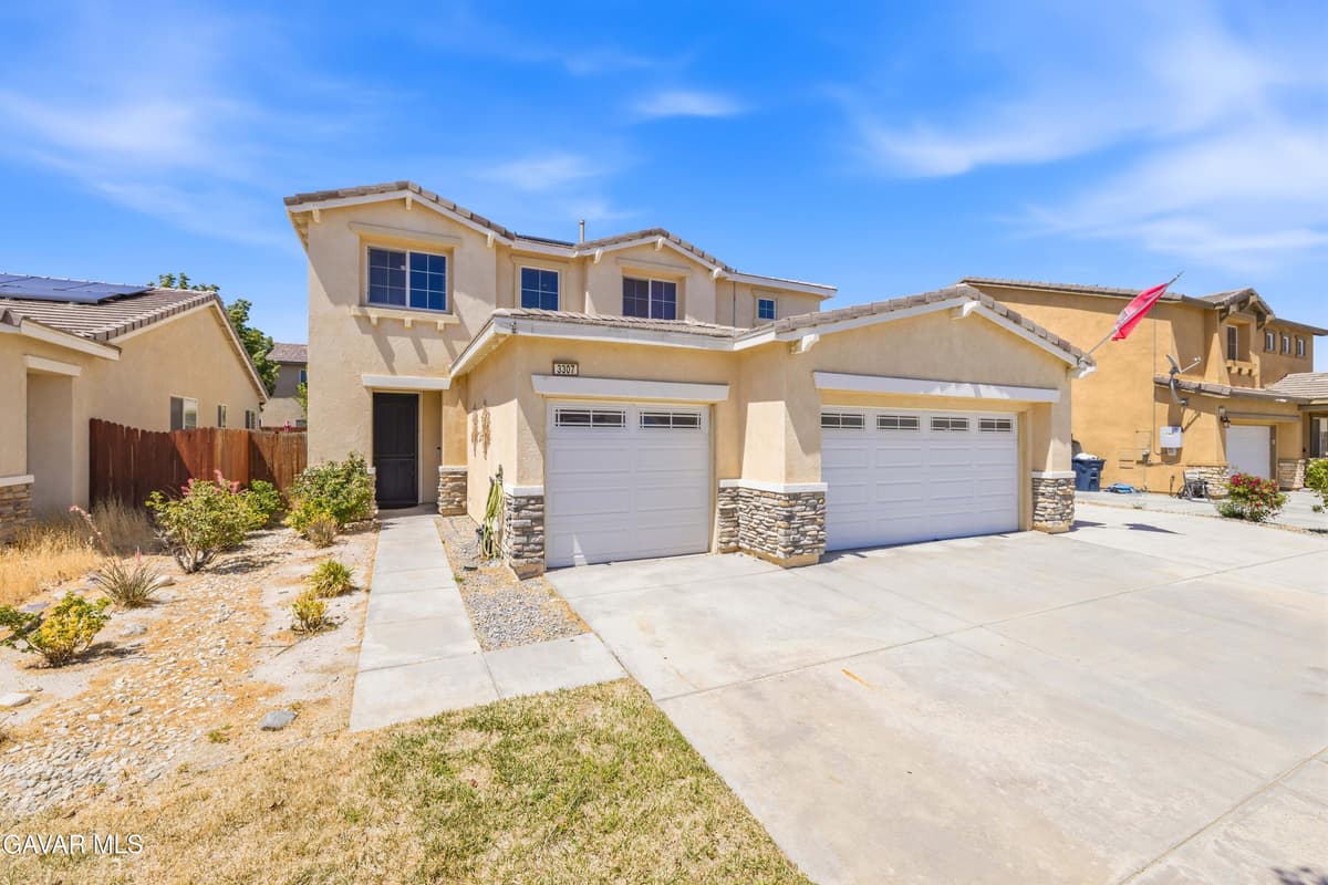 3307 Gemstone Avenue