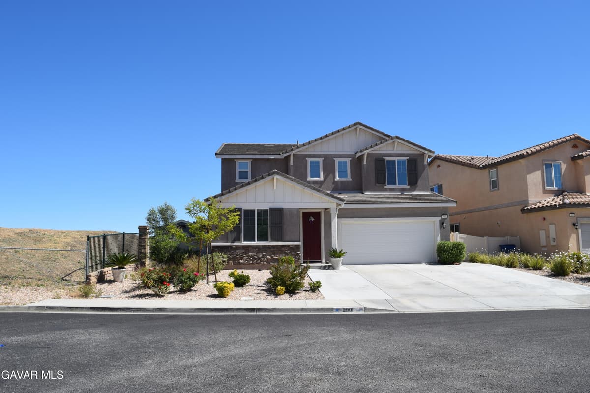 2901 Bracken Way