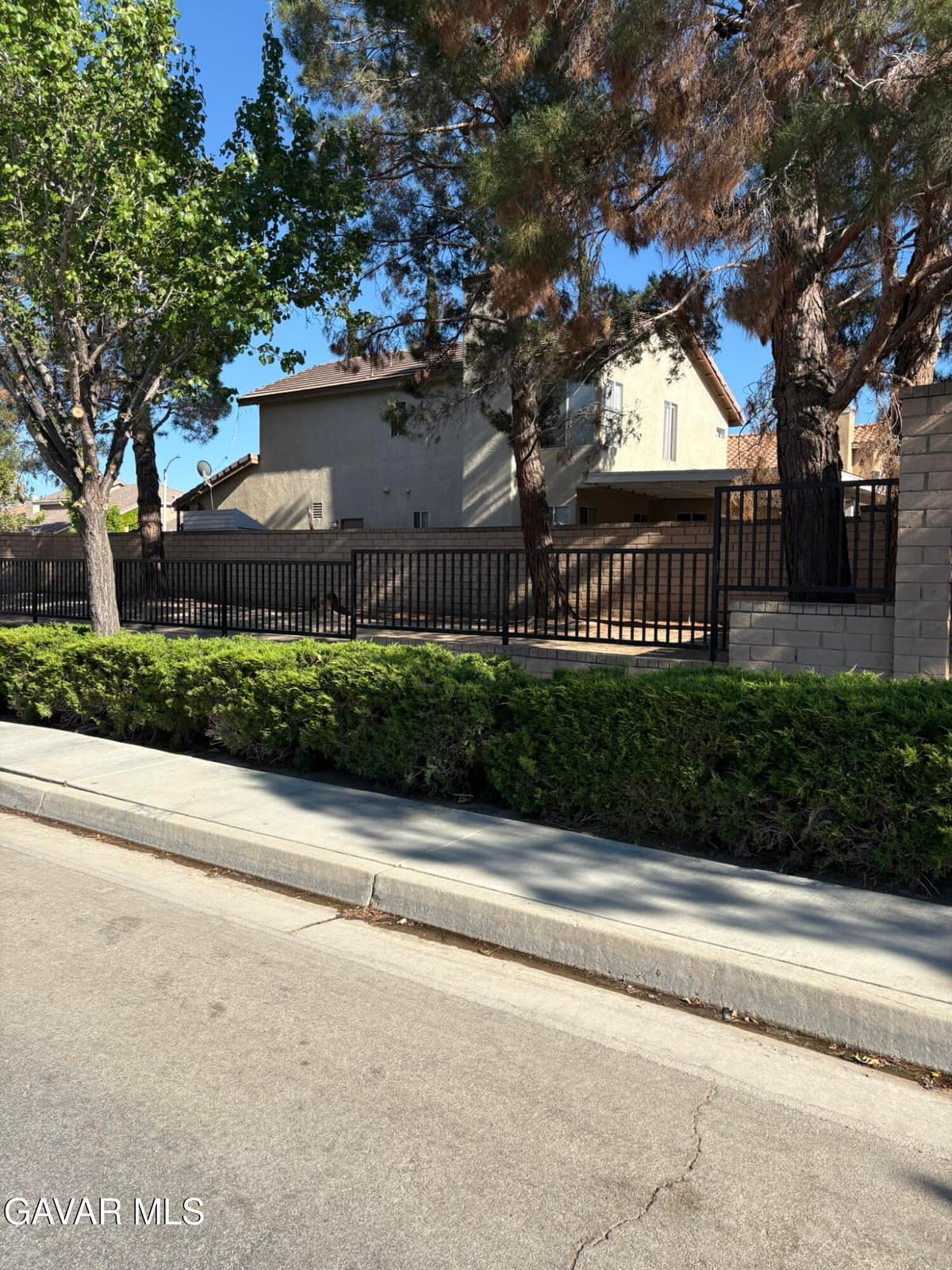 3309 Fairfield Avenue