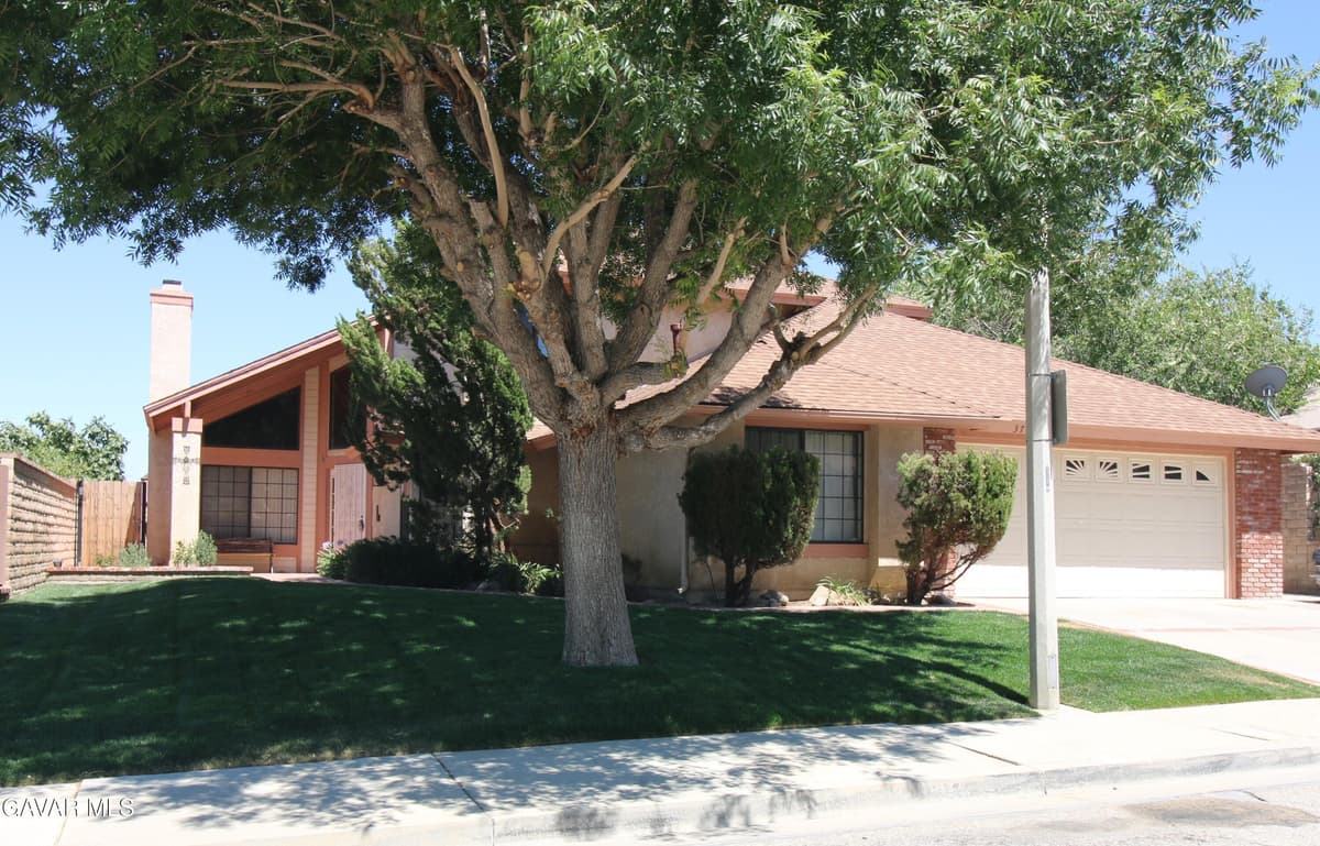 37740 Mountainside Drive