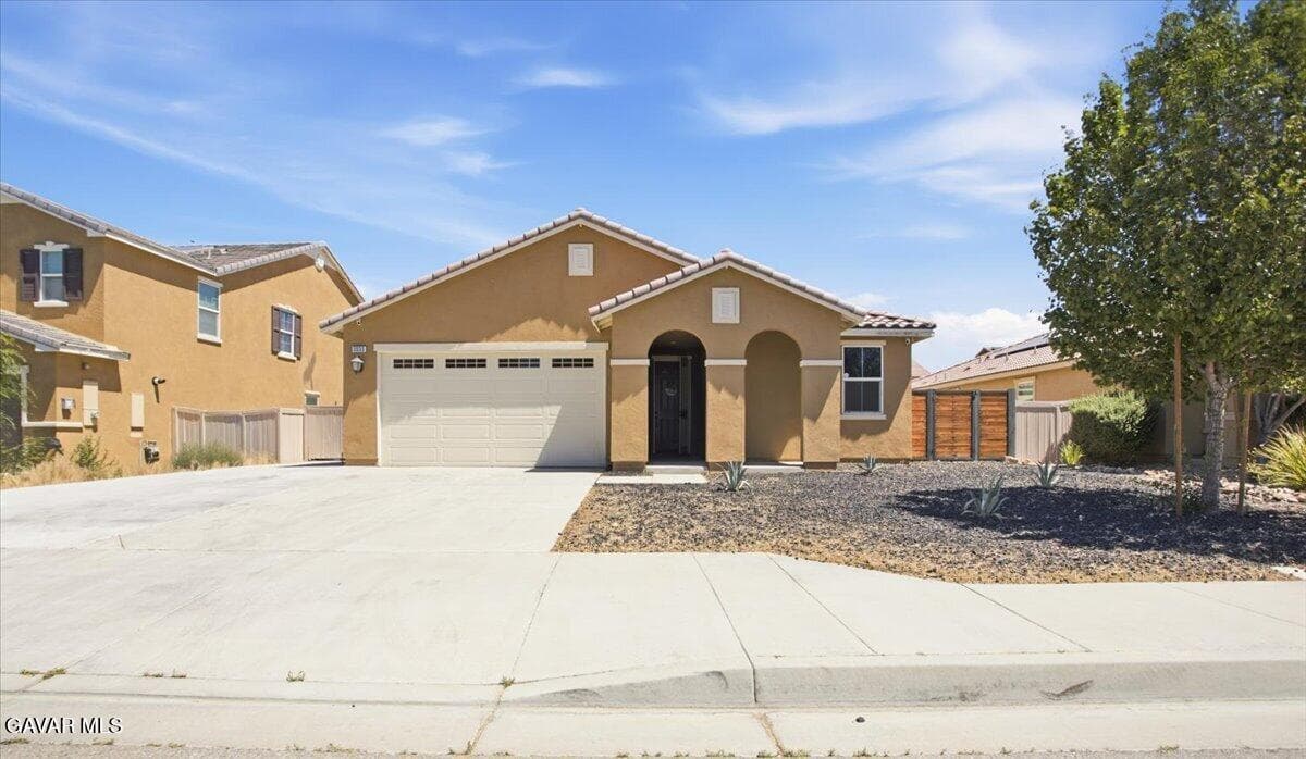 3555 E Avenue J3