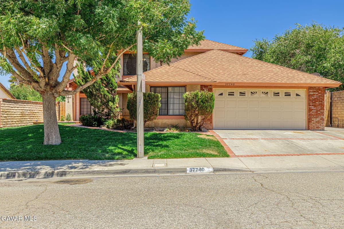 37740 Mountainside Drive