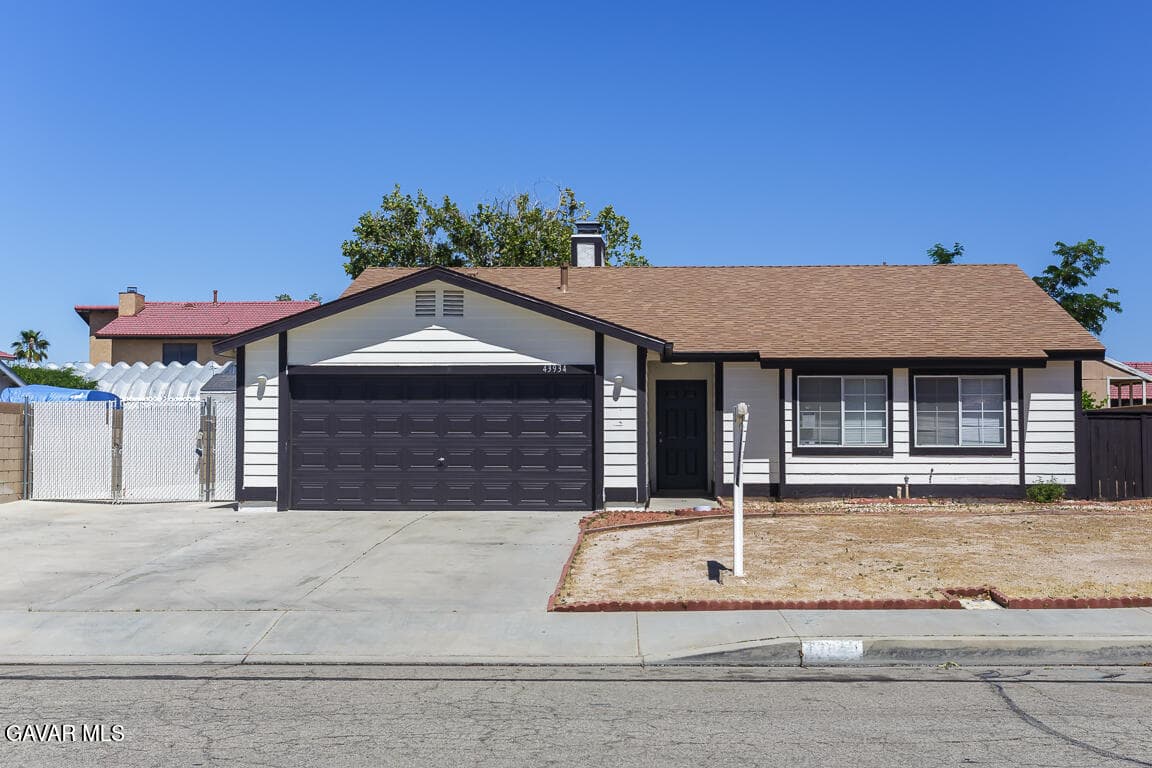 43934 Palm Vista Avenue