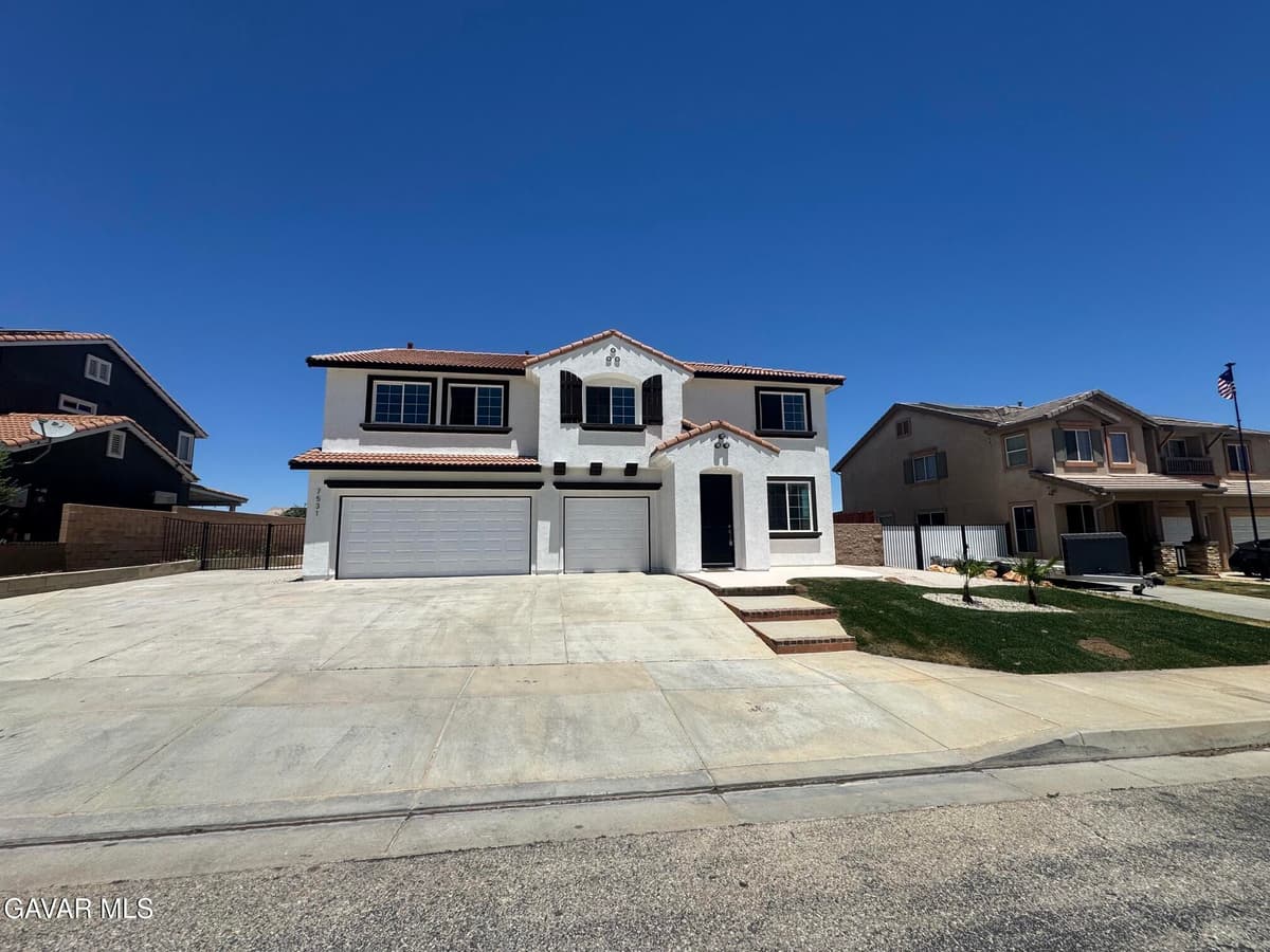 7531 Ridge View Drive