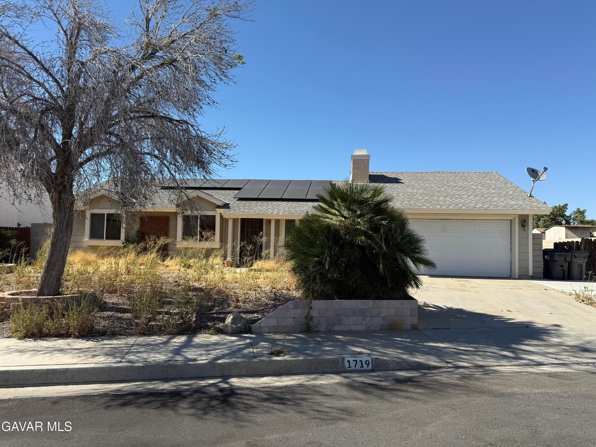 1719 Hitchcock Place