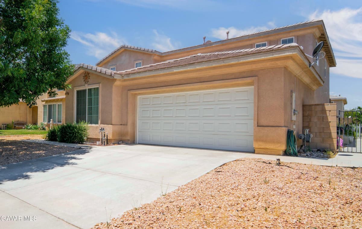 44643 Leslie Court