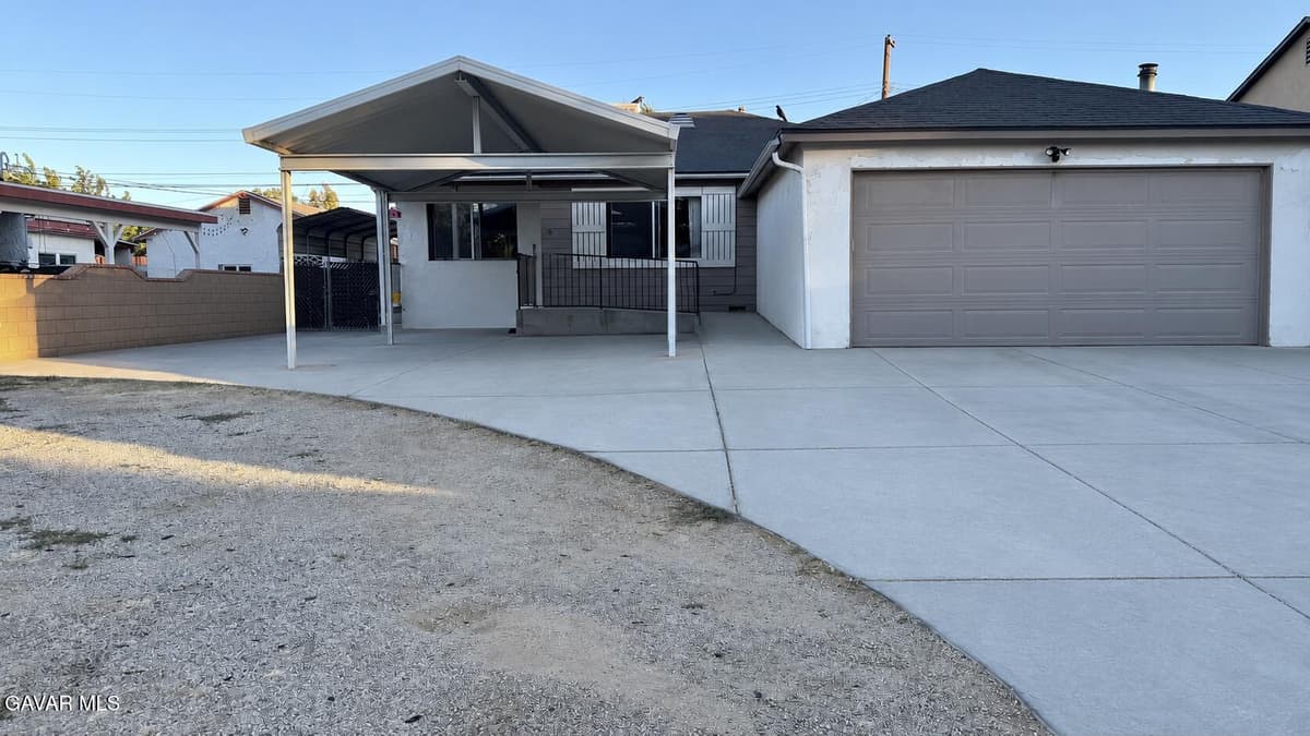 1268 E Ave R-2