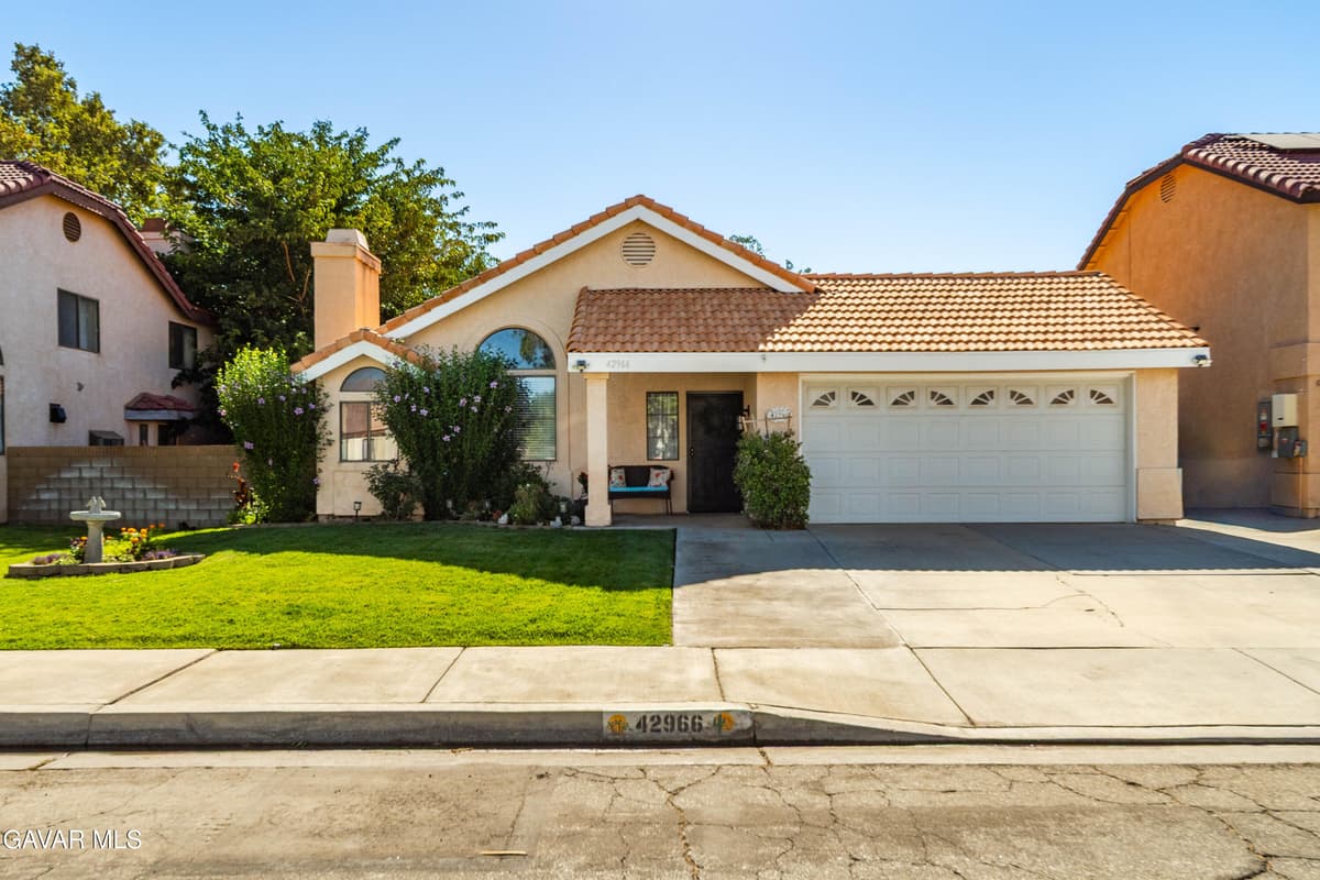 42966 Pearlwood Drive