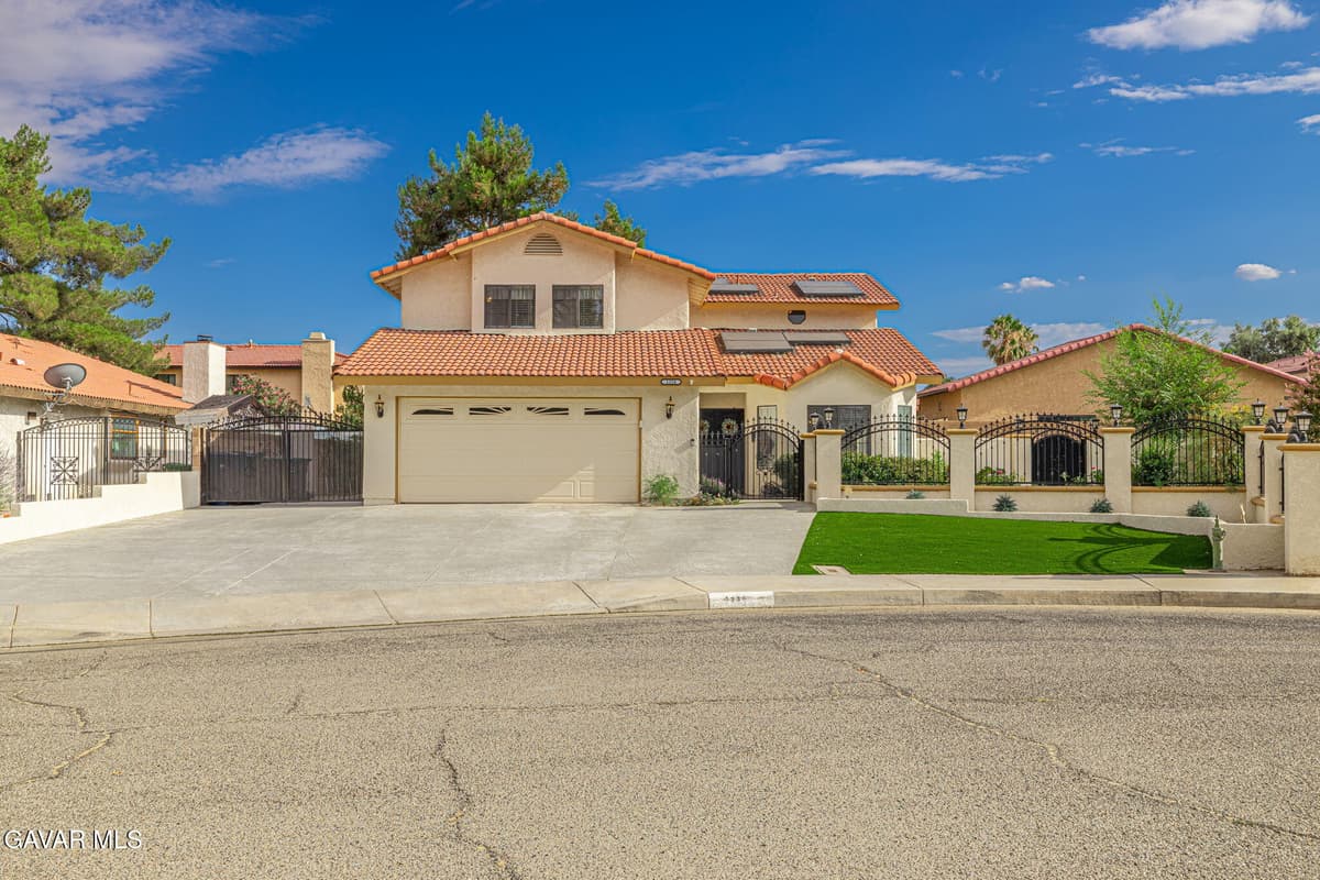 1334 Sun Court