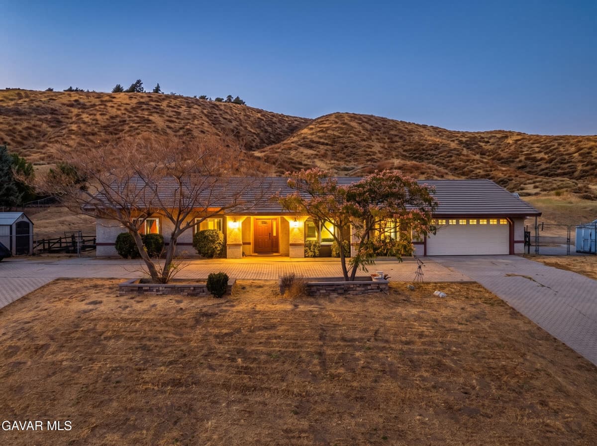 9231 Elizabeth Lake Road