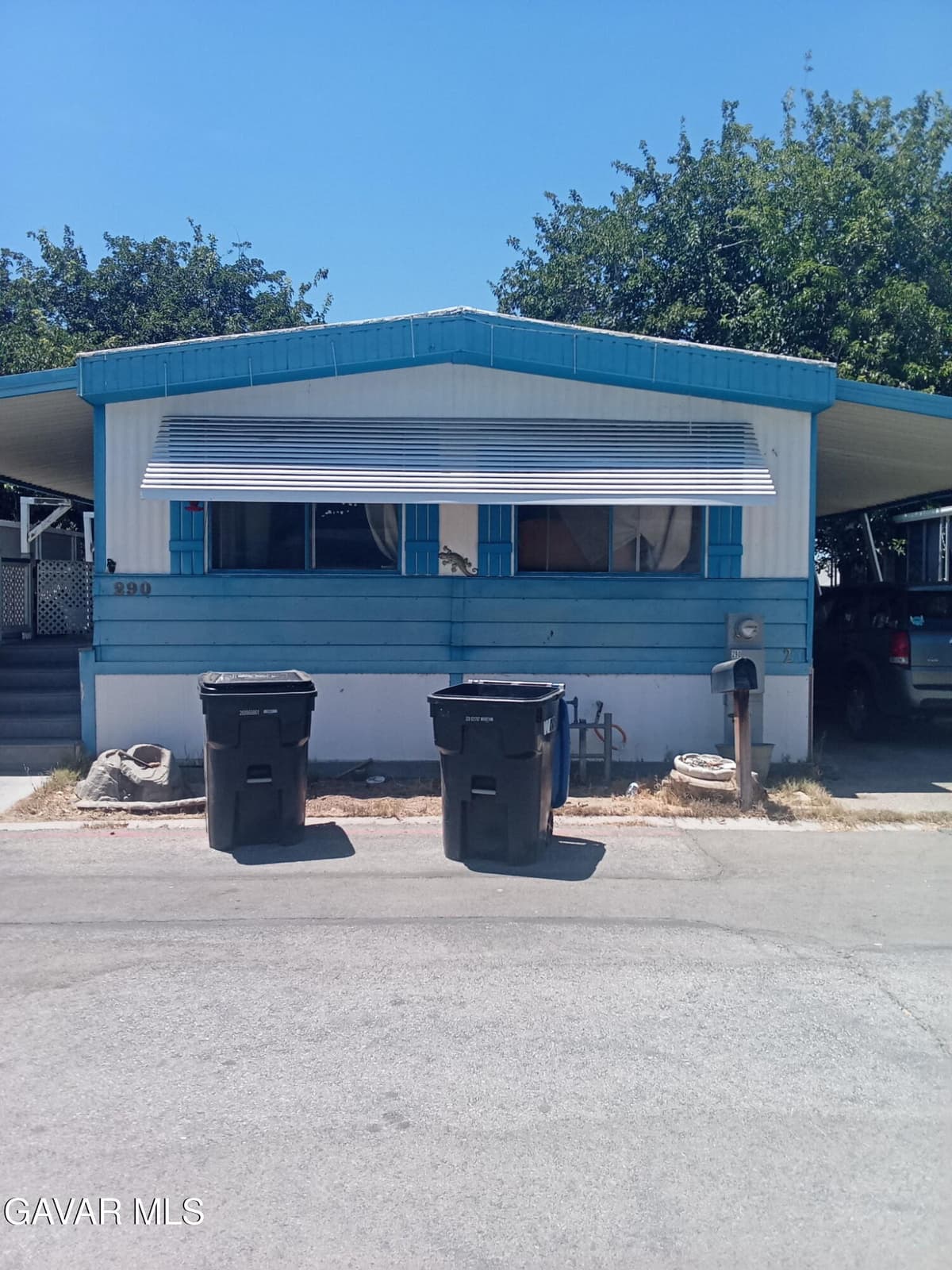 45800 E Challenger Way