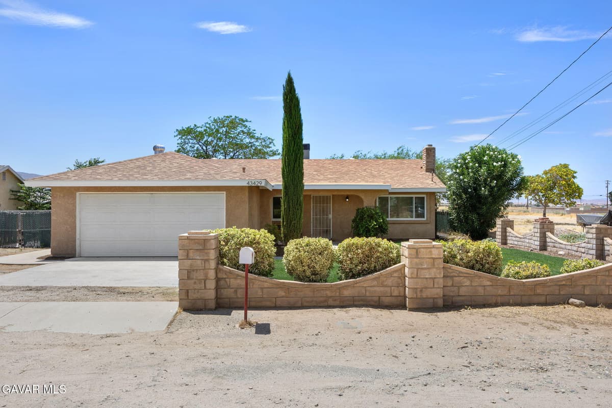 43429 W 51st Street